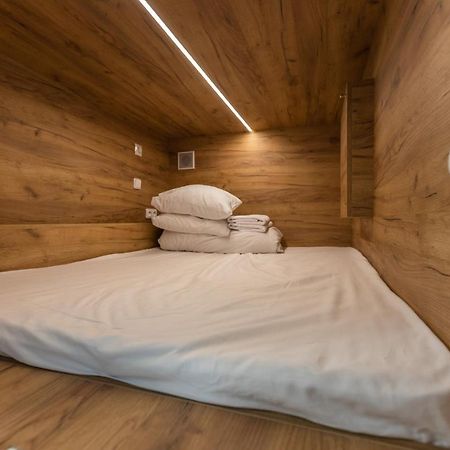Expo Capsule Hostel براغ المظهر الخارجي الصورة