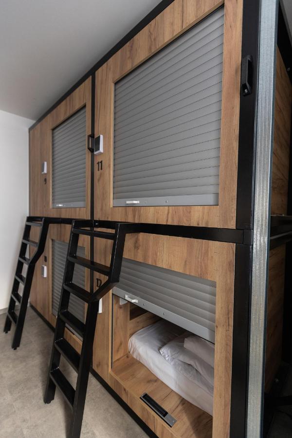 Expo Capsule Hostel براغ المظهر الخارجي الصورة